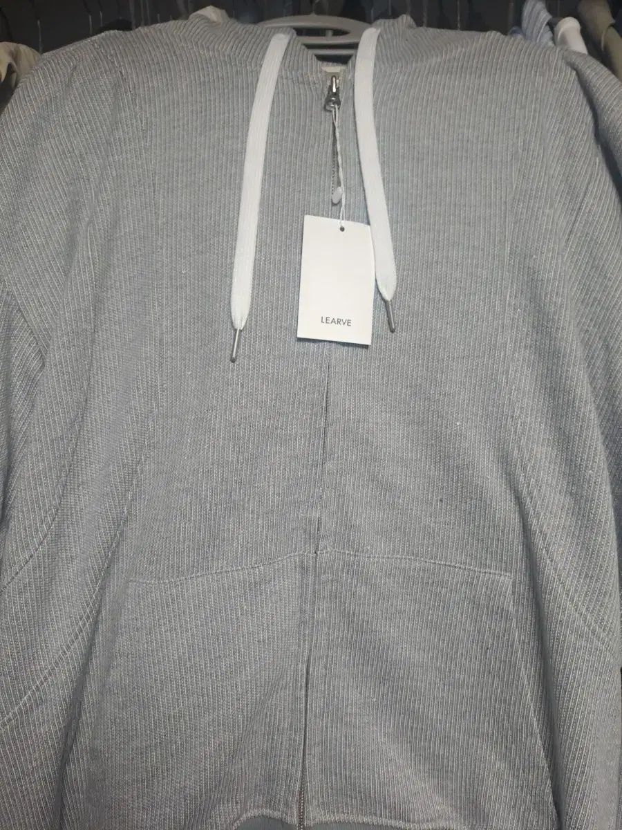 LEARVE フード付きTシャツ L 出品