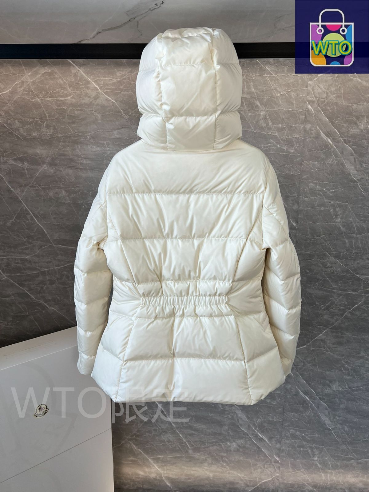 ＭＯＮＣＬＥＲ（モンクレール）殆ど着ていないので美品商品❣️レディース　（緑） 楽天市場】【MONCLER】モンクレール MALACHITE GIUBBOTTO