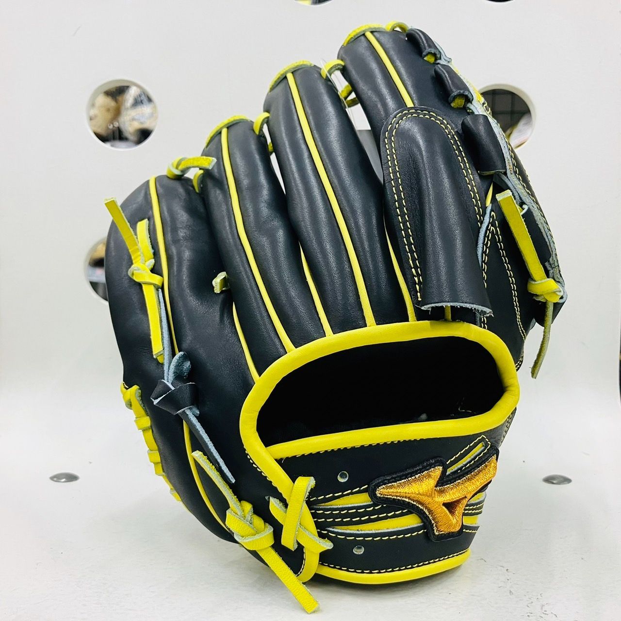 ミズノプロ軟式内野用グローブブラック ナチュラルライム