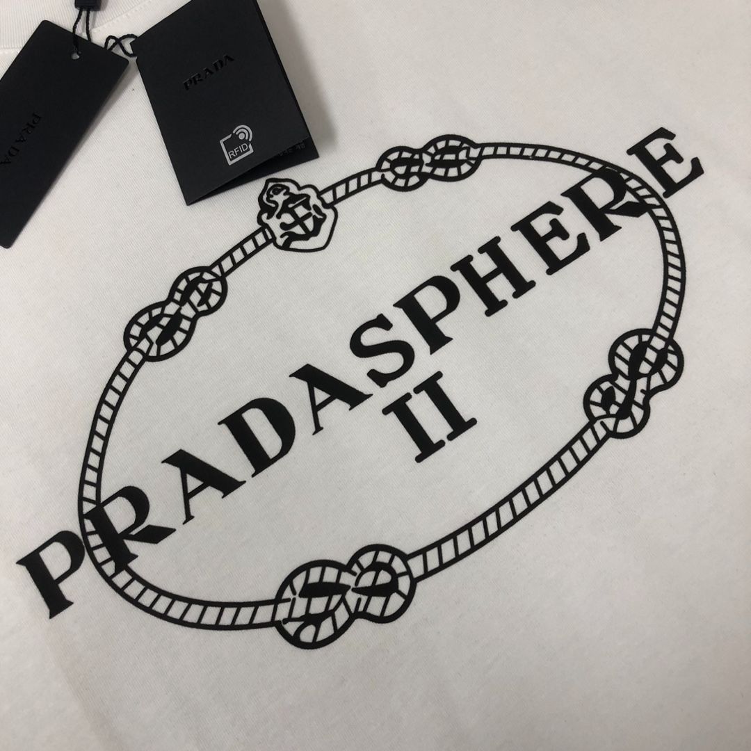prada 2016春夏　プリントカットソー 本日限定特価】PRADA 春夏 ロゴプリントTシャツ [本日特価|新品