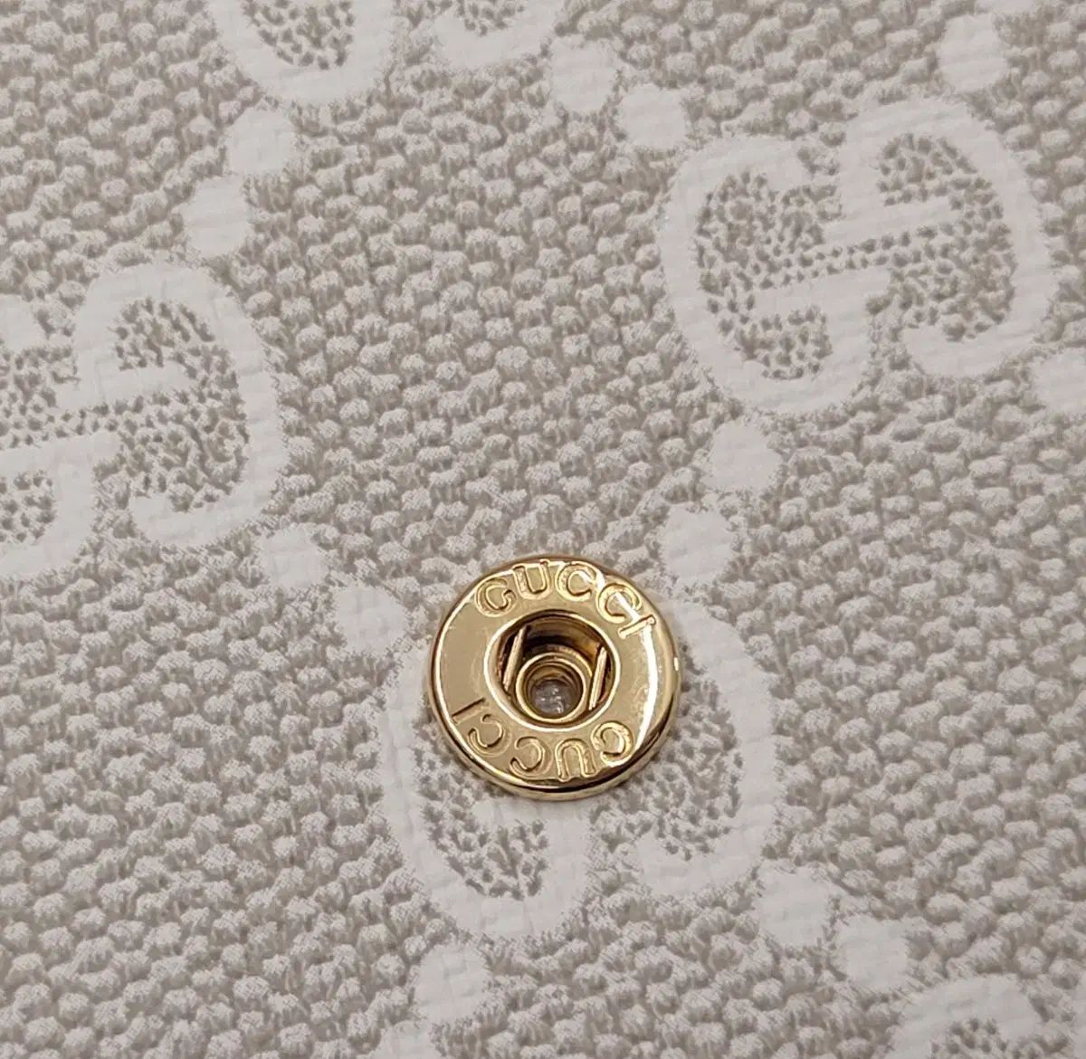ー GUCCI
