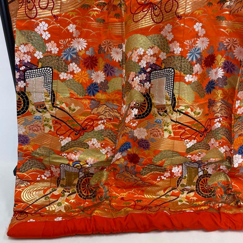 色打掛 正絹 鶴 刺繍 金 打掛 Lサイズ 裄67 花嫁衣裳 婚礼 リサイクル  