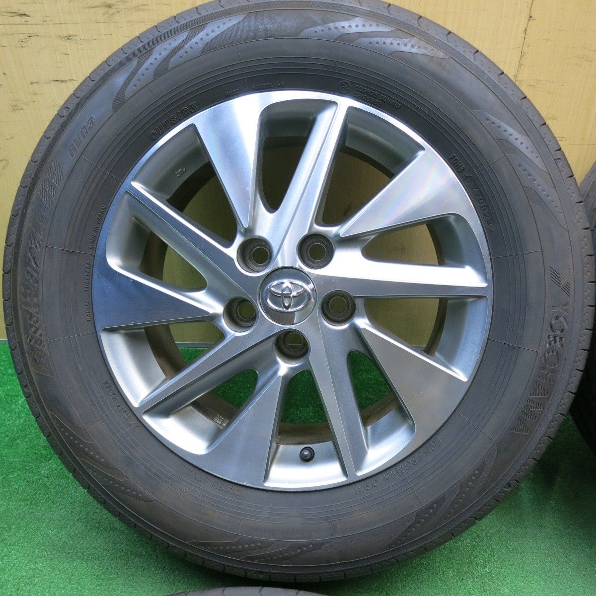 215|65R16