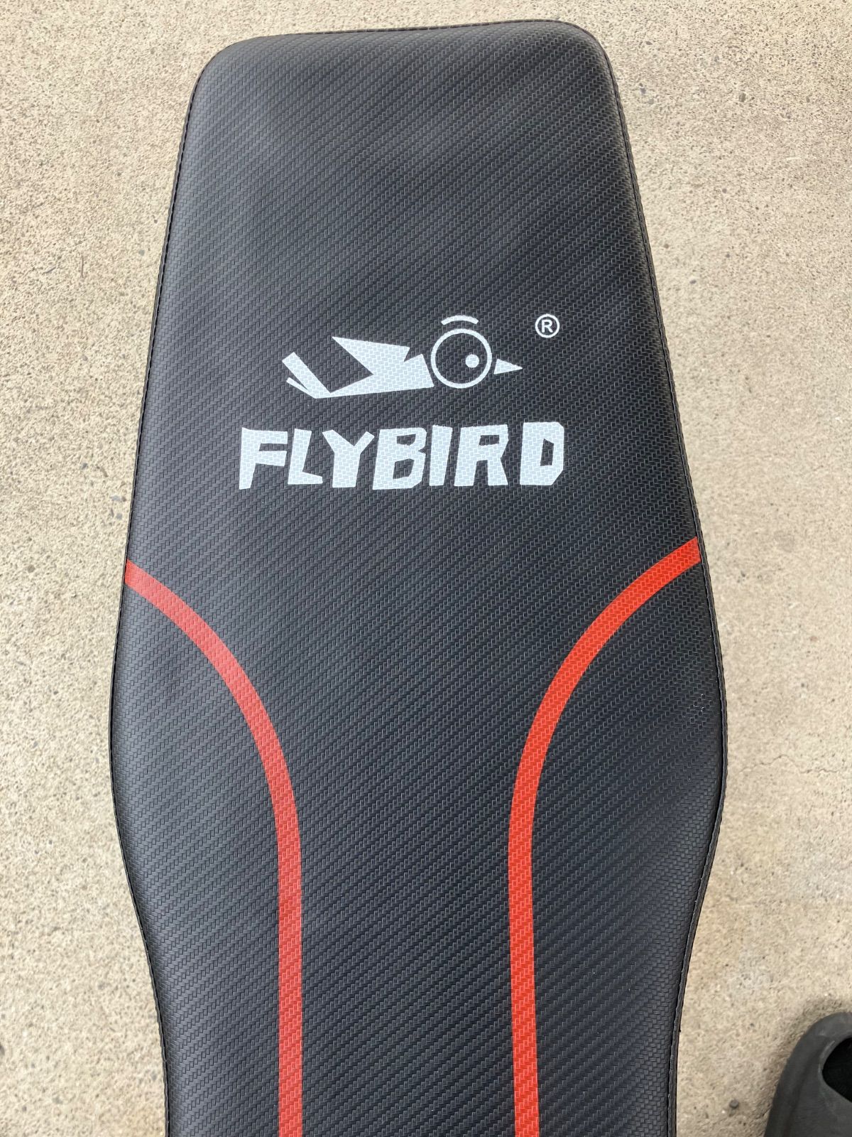 FLYBIRD トレーニングベンチ 黒⁄赤 FLYBIRD トレーニングベンチ インク