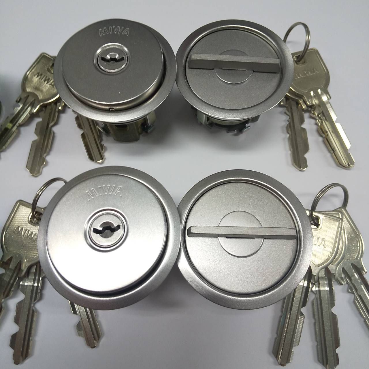 ko様専用 新品 MIWA DG2錠 サムターン シリンダー まとめて ko様専用 新品 MIWA DG2錠 サムターン シリンダー まとめて