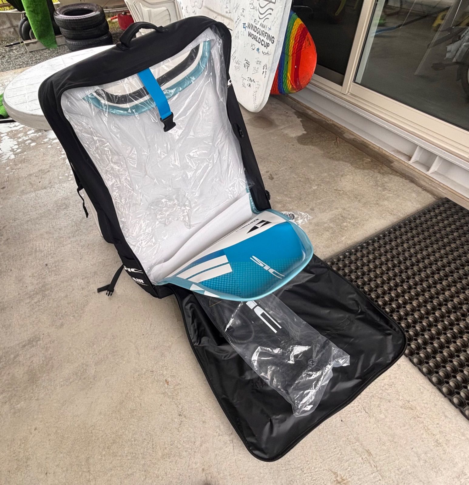 新品・展示品】インフレータブルウイングフォイルボード2024SIC