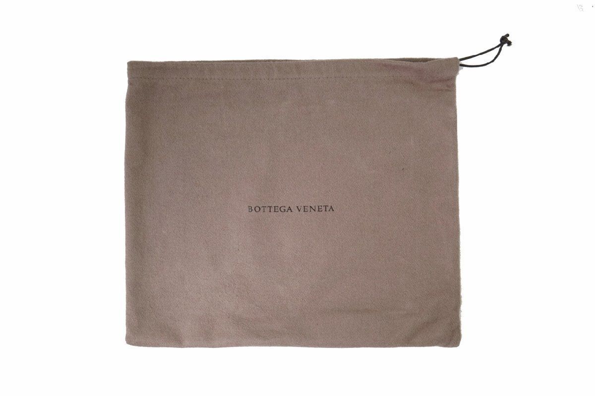 BOTTEGA VENETA ボッテガ ヴェネタ ボディバッグ ショルダー レザー