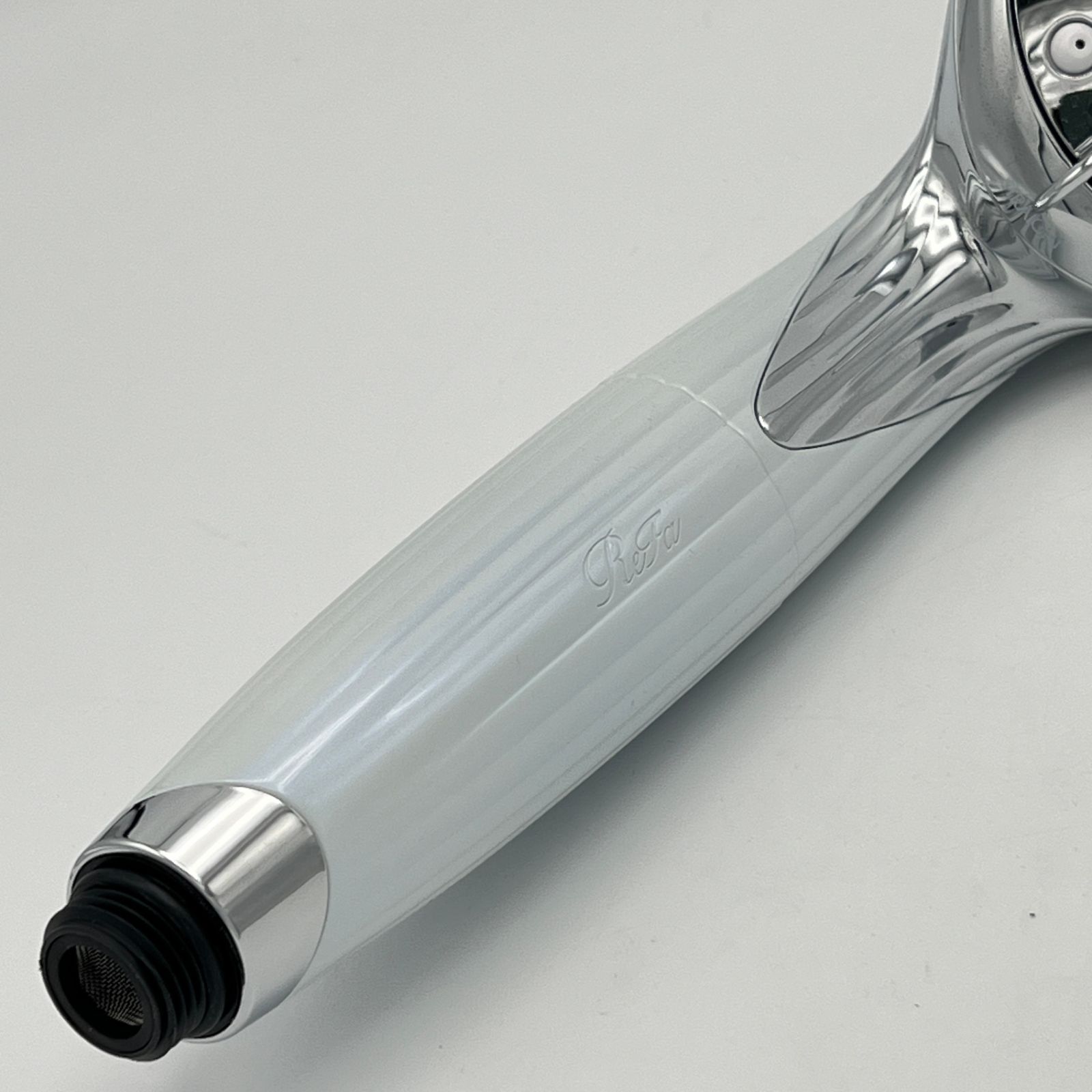 美品】MTG ReFa FINE BUBBLE Q RS-BF-02A ホワイト シャワーヘッド
