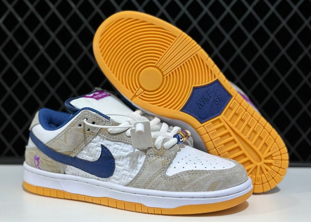 Rayssa Leal x NIKE Dunk SB Low