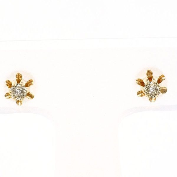 K10YGWG ピアス pierced earrings ダイヤ 総重量約0.2g - メルカリ