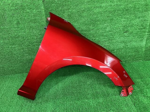 デミオ DJ5AS 右フロントフェンダー XDツーリング 4WD D09H-52-111 41V  