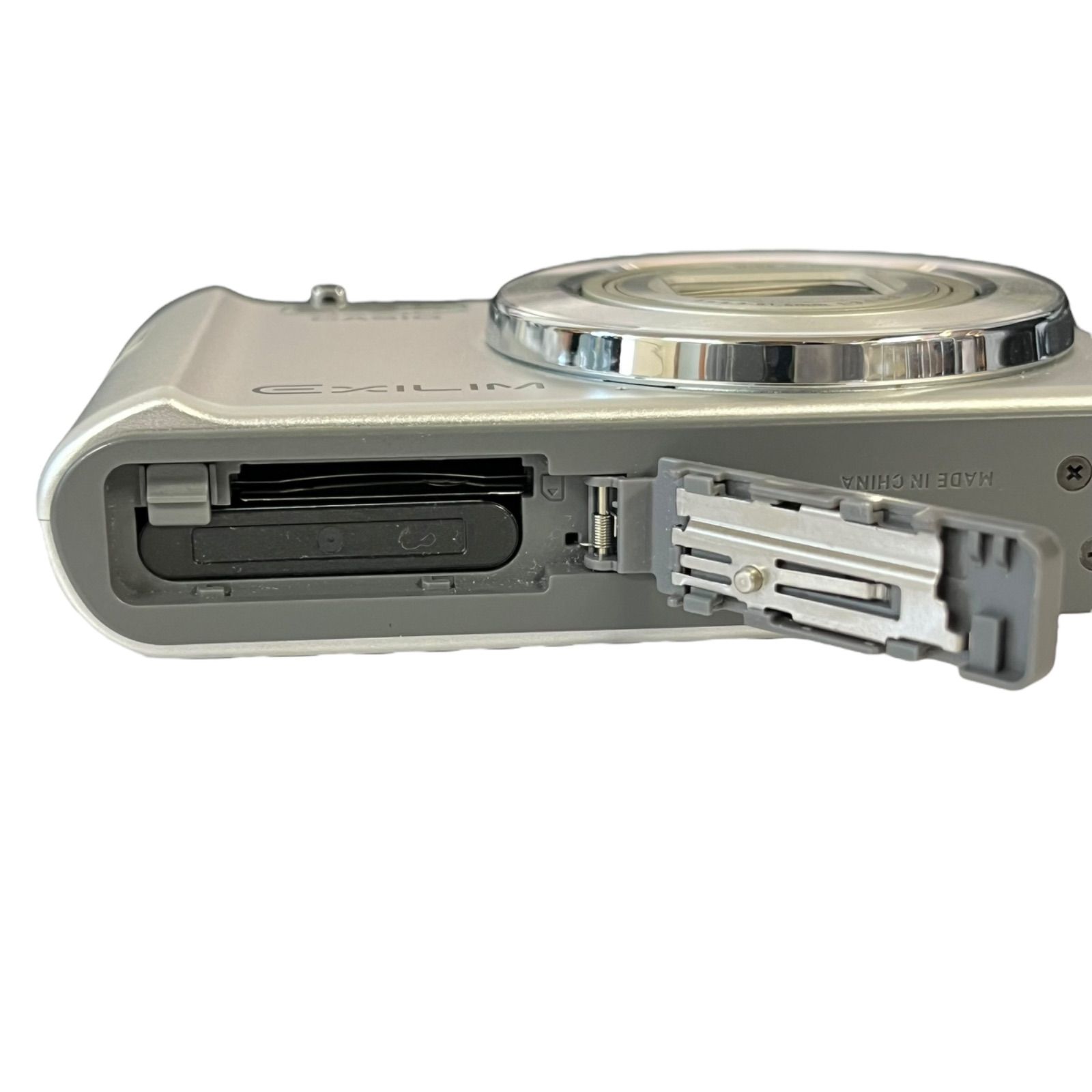 CASIO EXILIM EX-ZS240　デジカメ 動作確認済　シルバー CASIO ◇◇ カシオ EXILIM コンパクトデジタルカメラ デジカメ