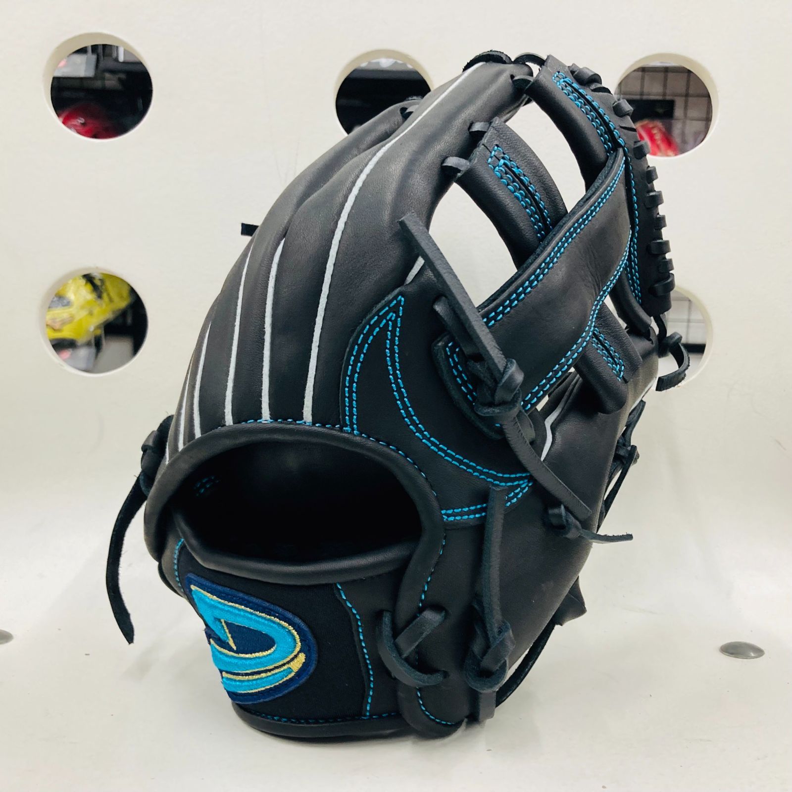 人気の福袋 早い者勝ち 新品、未使用 D-Quest 少年軟式用グラブ オール