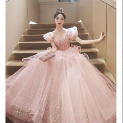 ウェディングドレス ラメ レース シースルー ピンク ゴージャス フリル ロング丈 舞台 結婚 結婚式 カップル 前撮り 写真撮影 発表会 写真 スタジオ お洒落 フェミニン ガーリー 大きいサイズ SNS映え インスタ映えsjk