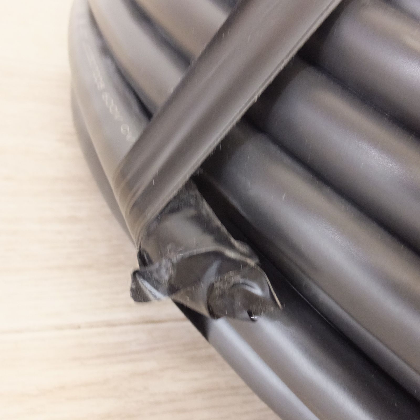 600V架橋ポリエチレン絶縁ビニルシースケーブル 600V