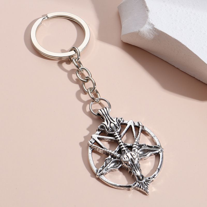 ゾンビ　キーホルダー　フィギュア　アクセサリー　呪い　魔除け　除霊　悪霊　グロ Amazon | 1/6 フィギュア 素体 女 ヘッド 服 武器 セット ゾンビ