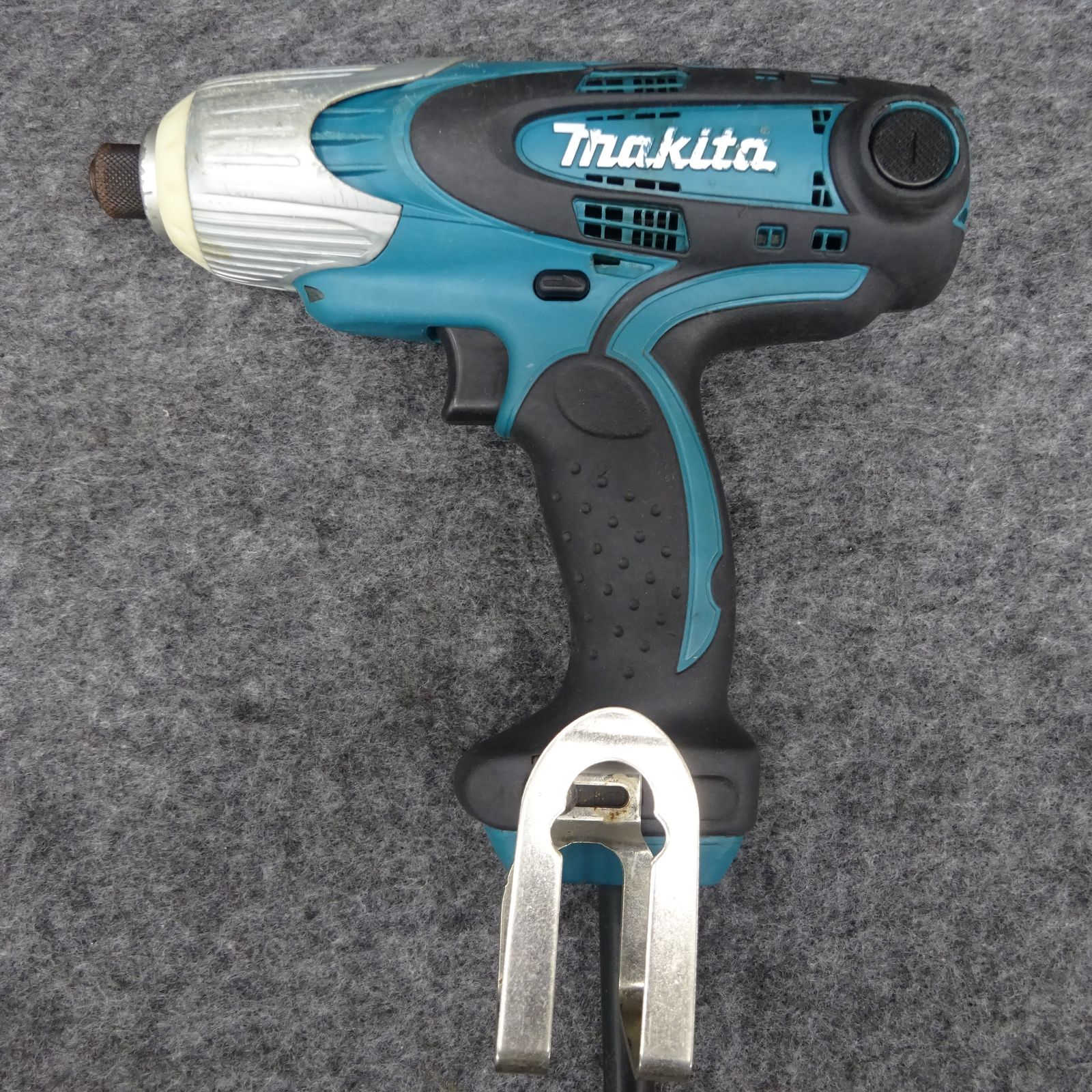 ☆マキタ(makita) ソフトインパクトドライバー 6963【桶川店】 - メルカリ