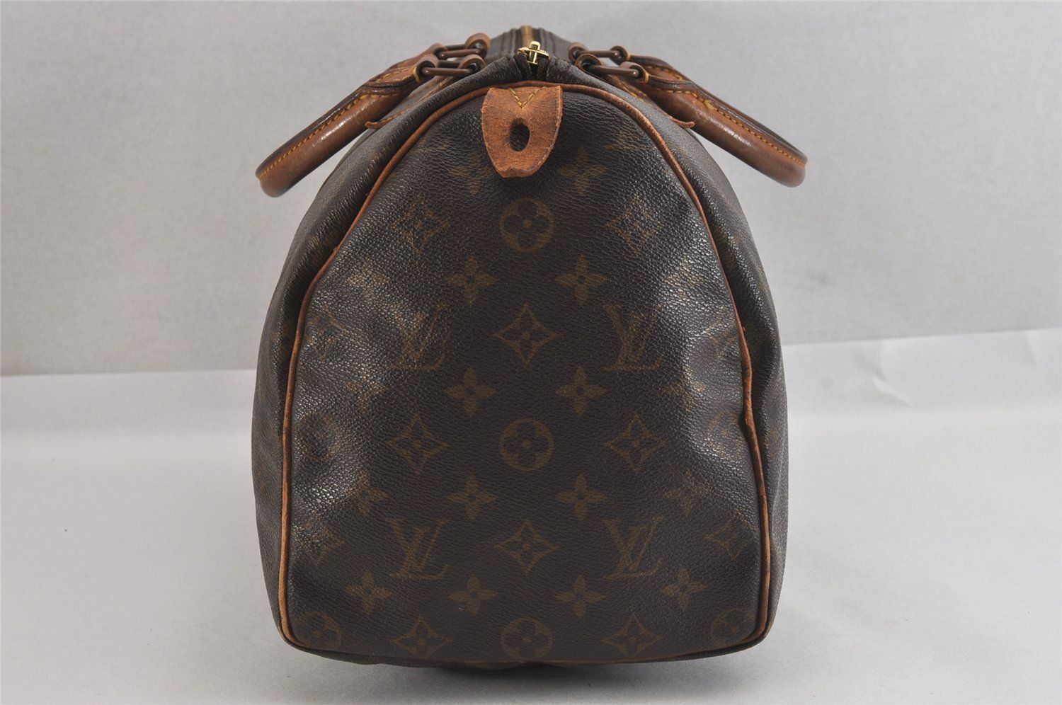 LV 6214M