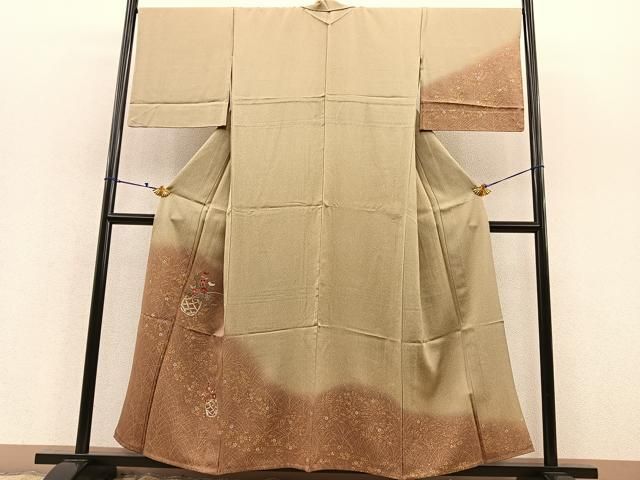訪問着｜薄朱裾ぼかし 扇繍（共八掛付） | 京きもの 蓮佳 -renca-