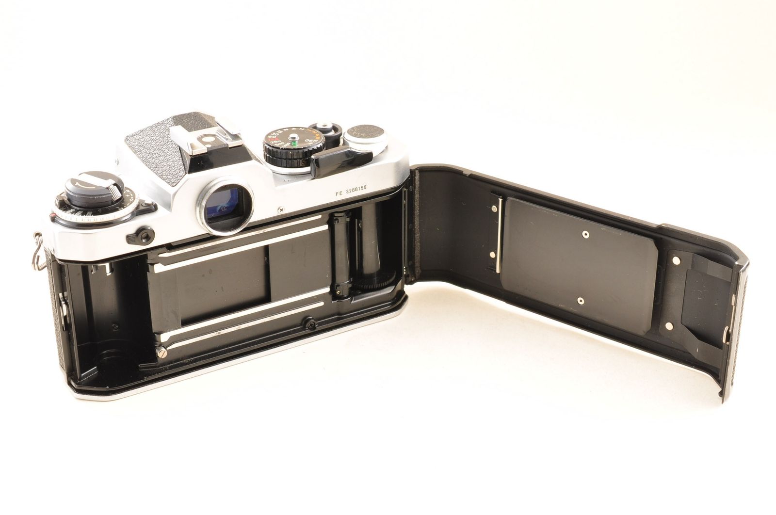 Nikon FE シルバー ボディ 35mm 一眼レフ フィルムカメラ #3787