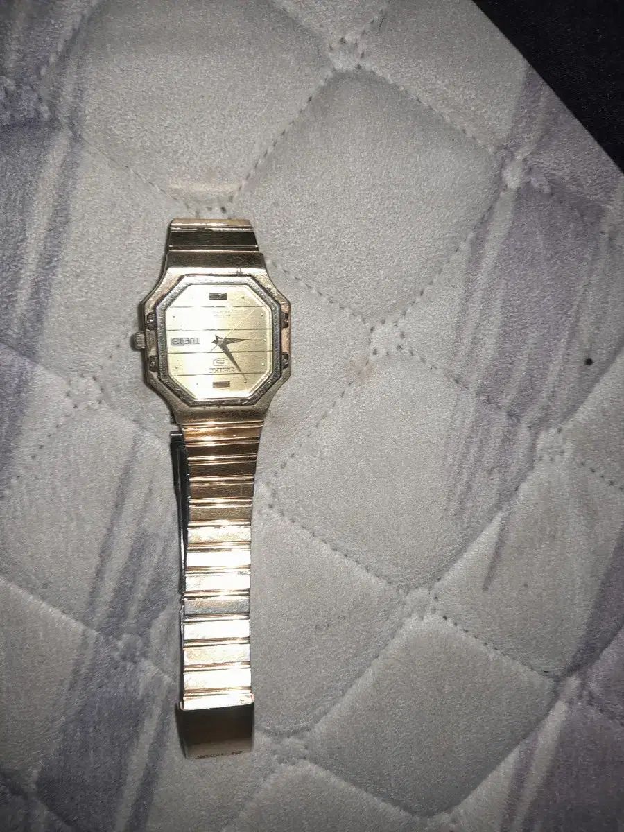 SEIKO5 AUTOMATIG23JEWELS 腕時計