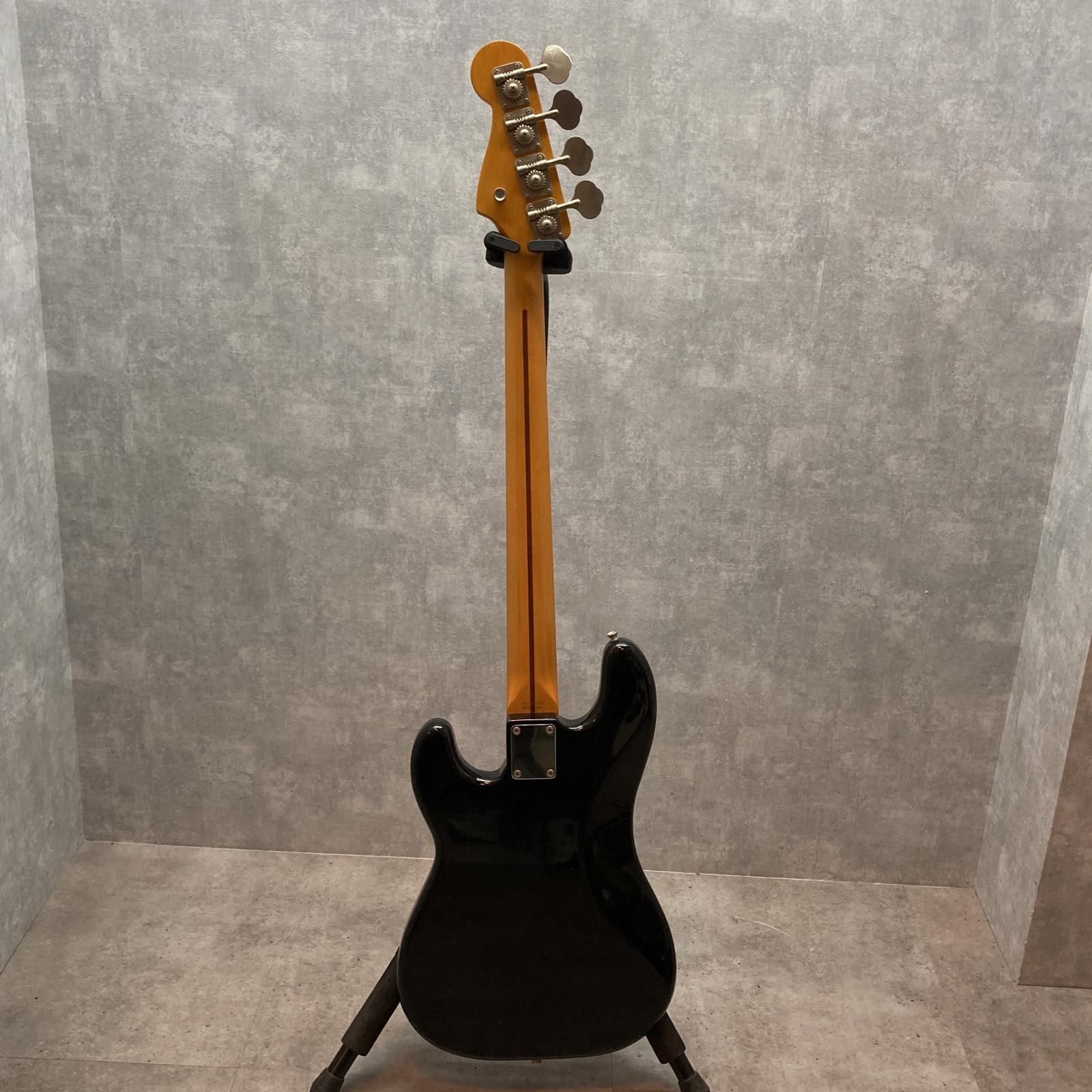 フェンダージャパン ベース