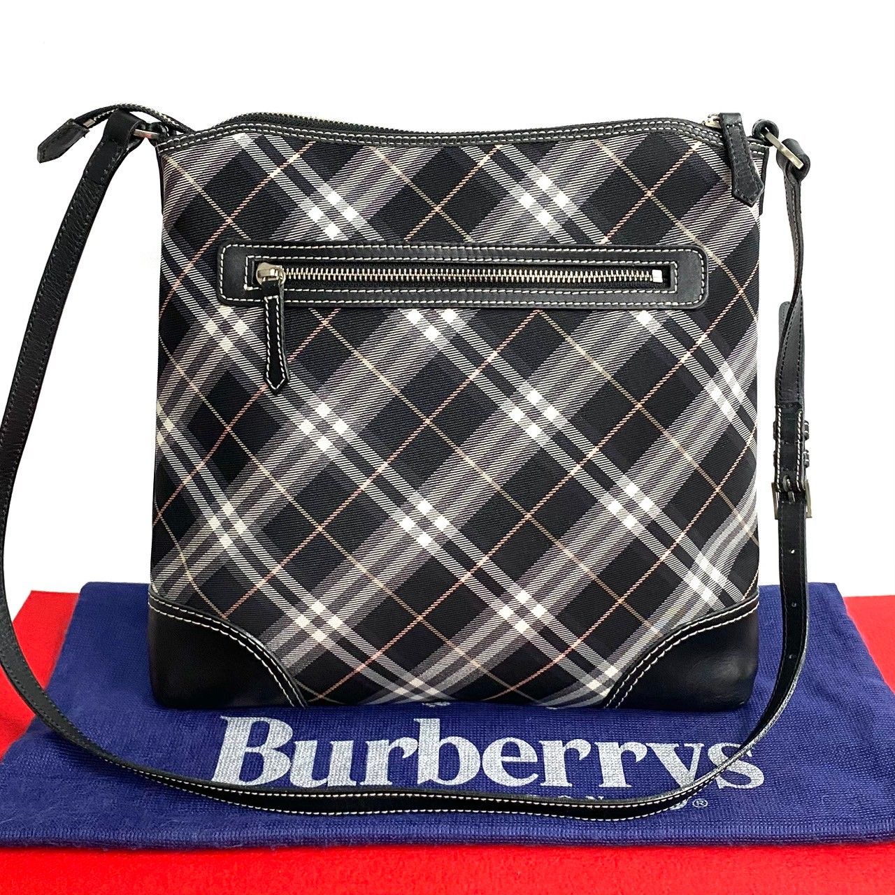 極 美品 希少品 BURBERRY バーバリー ノバチェック レザー 本革 ナイロン ステッチ ショルダーバッグ ポシェット サコッシュ 黒  83392 - メルカリ