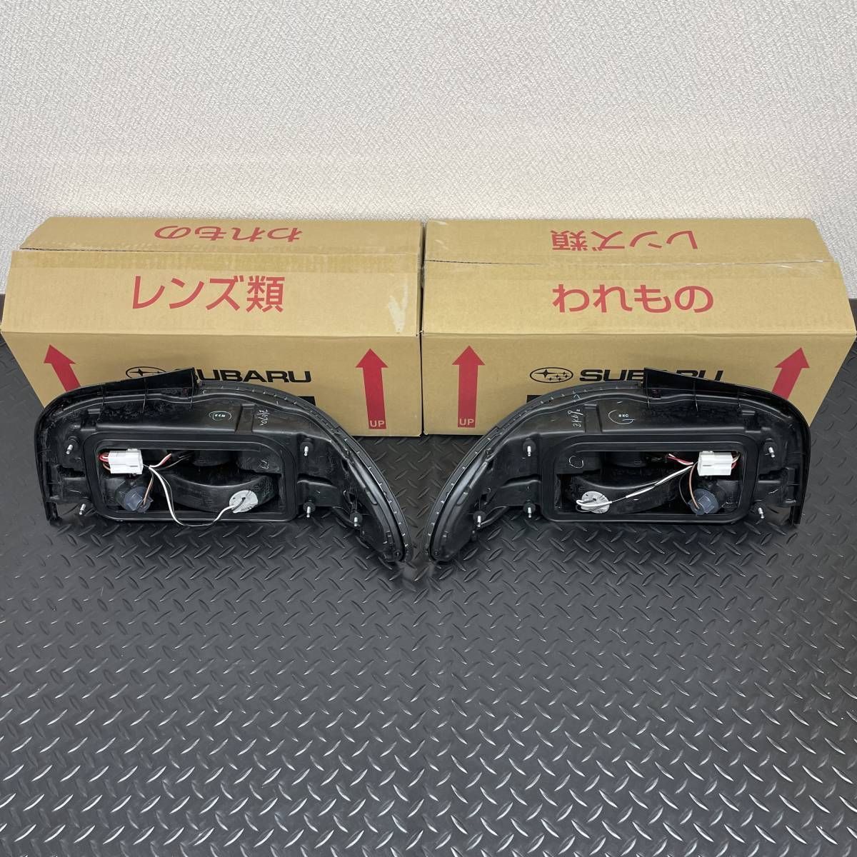 ★新品 スバル SUBARU GC8 インプレッサ WRX STi 純正 テールライト 左右セット テールランプ ストップランプ 未使用  1992/05〜2000/07