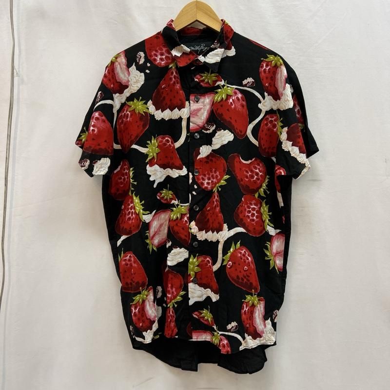 トラバストーキョー ミルク MILKBOY イチゴ  ベリー デビル シャツ MILKBOY - TRAVAS TOKYO 苺 いちご berry BIG Tシャツ ブラック