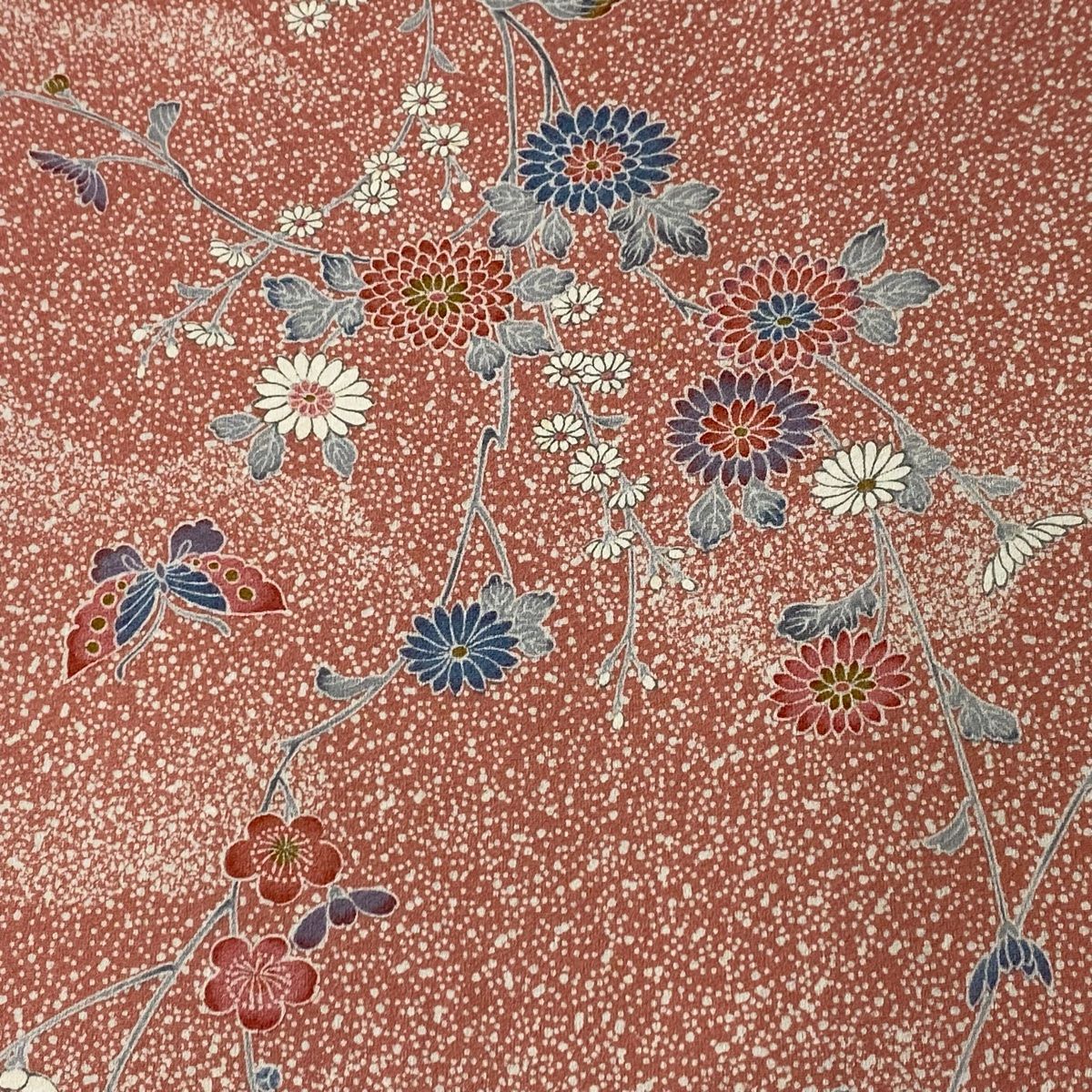 サーモンピンク