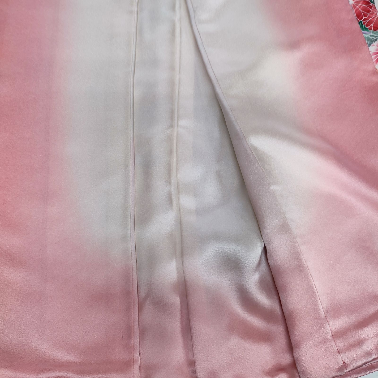 美品　振袖　正絹　綸子　薄ピンク うす黄色 ピンクグラデーション正絹振袖【166】 – SAKURA TOKYO