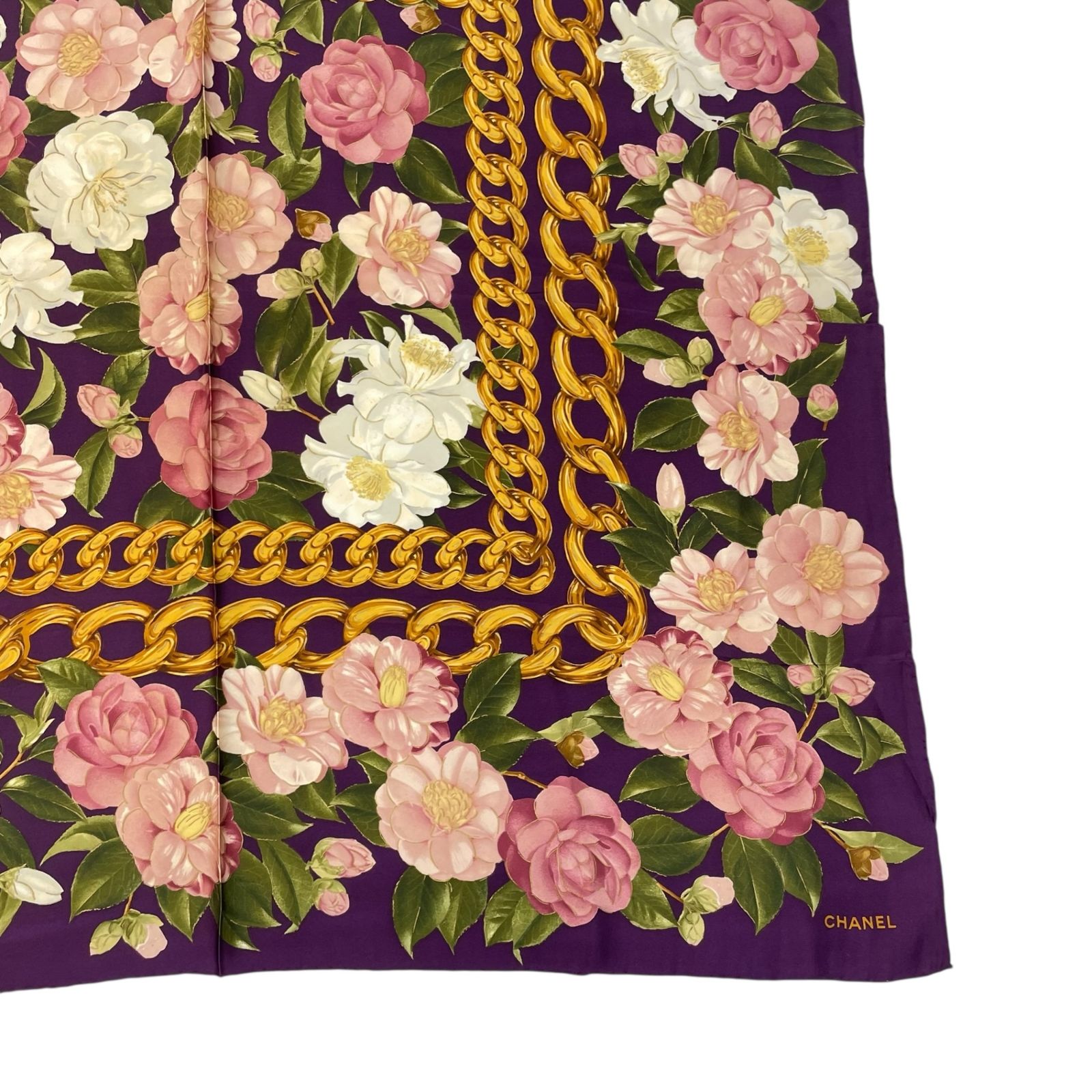 CHANEL シャネル 大判 シルク スカーフ 花柄 イタリア製 極美品 CHANEL シャネル 大判 シルク スカーフ 花柄 チェーン