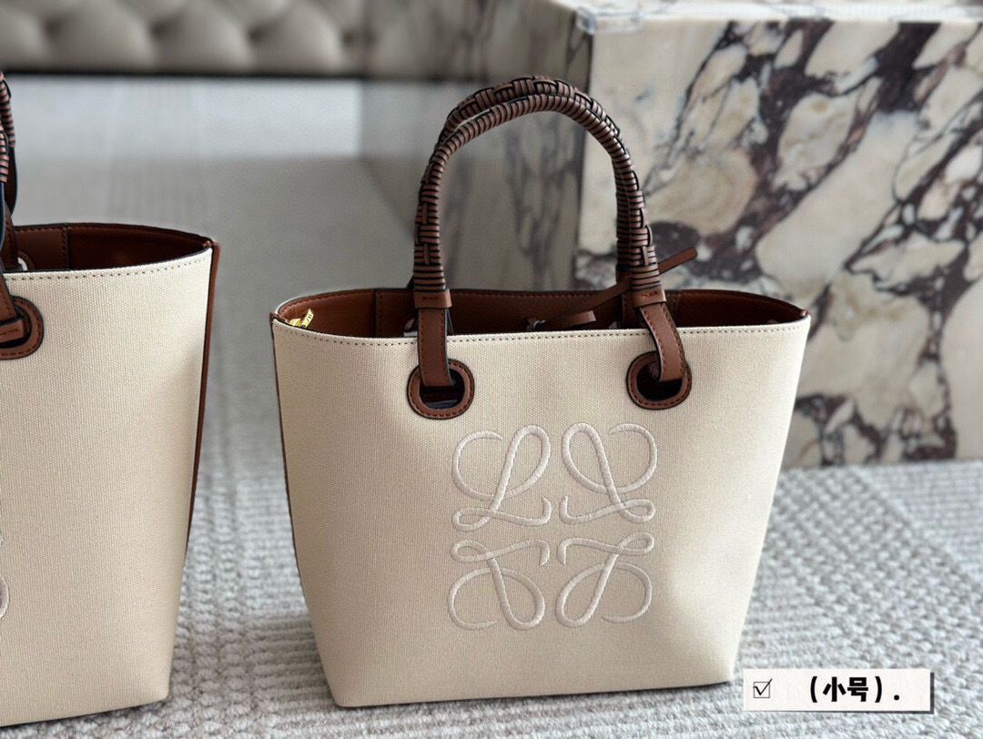 ロエベ　キャンバス　バッグ 今日特価】Loewe Canvas Tote Bag ロエベ キャンバス