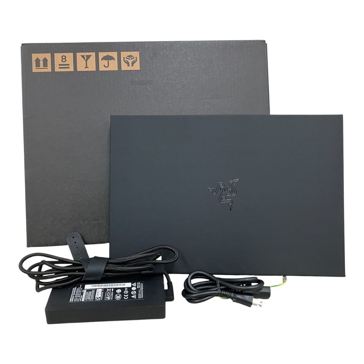 Razer Blade RZ09-0288 15.6インチ ノート パソコン i7 8750H 16GB SSD 256GB RTX 2070 win11 M10515295