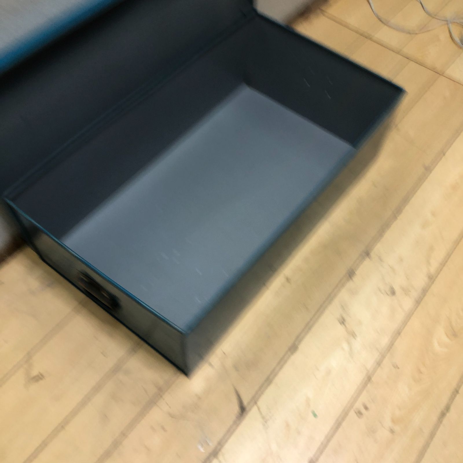 【送料無料】ヴィンテージ調 メタル収納ボックス スチール製　250805-1 送料無料】ヴィンテージ調 メタル収納ボックス スチール製 250805-1