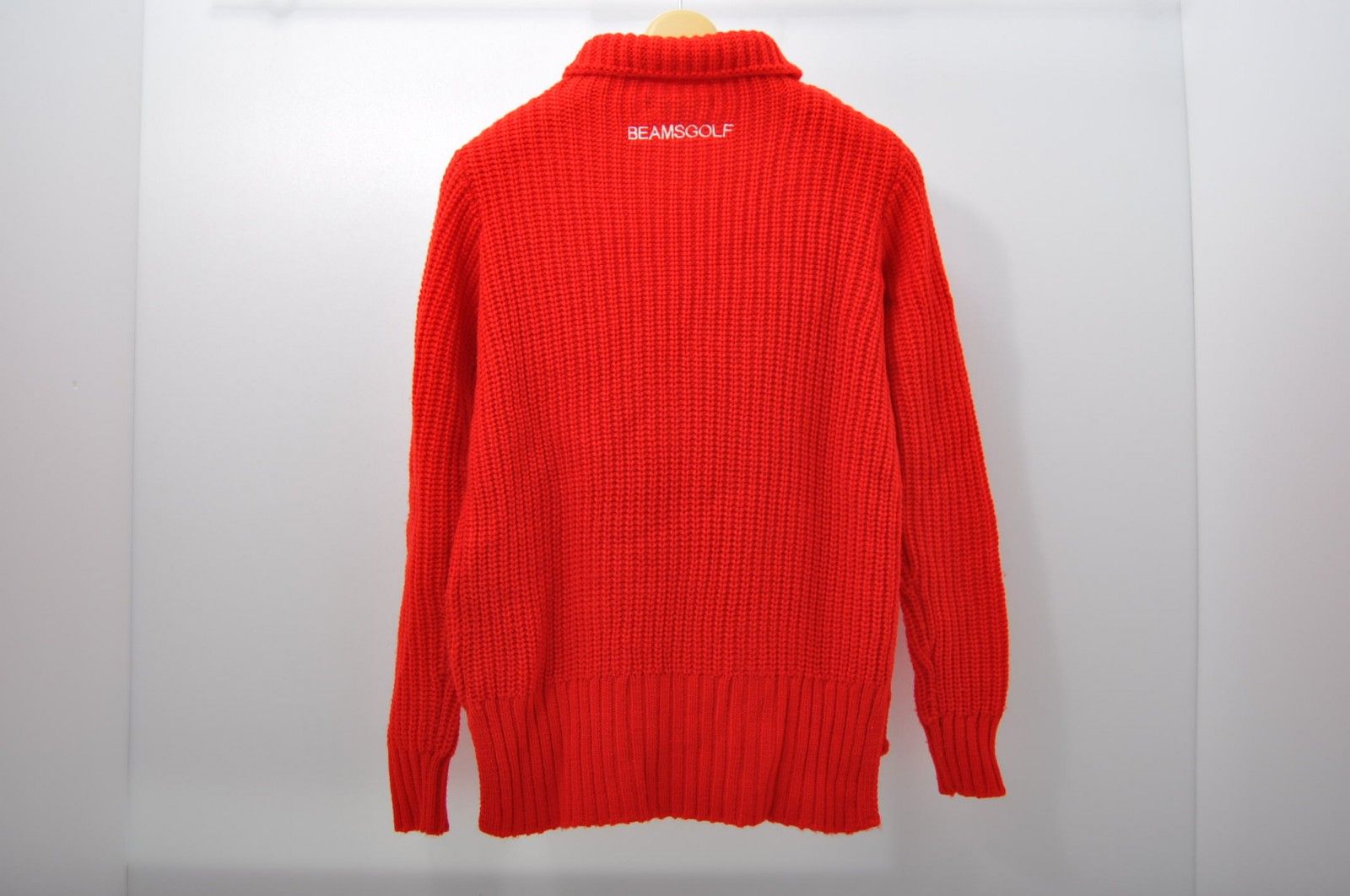 BEAMS - coco 中古 ビームスゴルフ BEAMSGOLF レディース ニット M 赤  レッド  長袖襟付きセーター 中古 レディース ビームスゴルフ BEAMSGOLF ニット M 赤 レッド