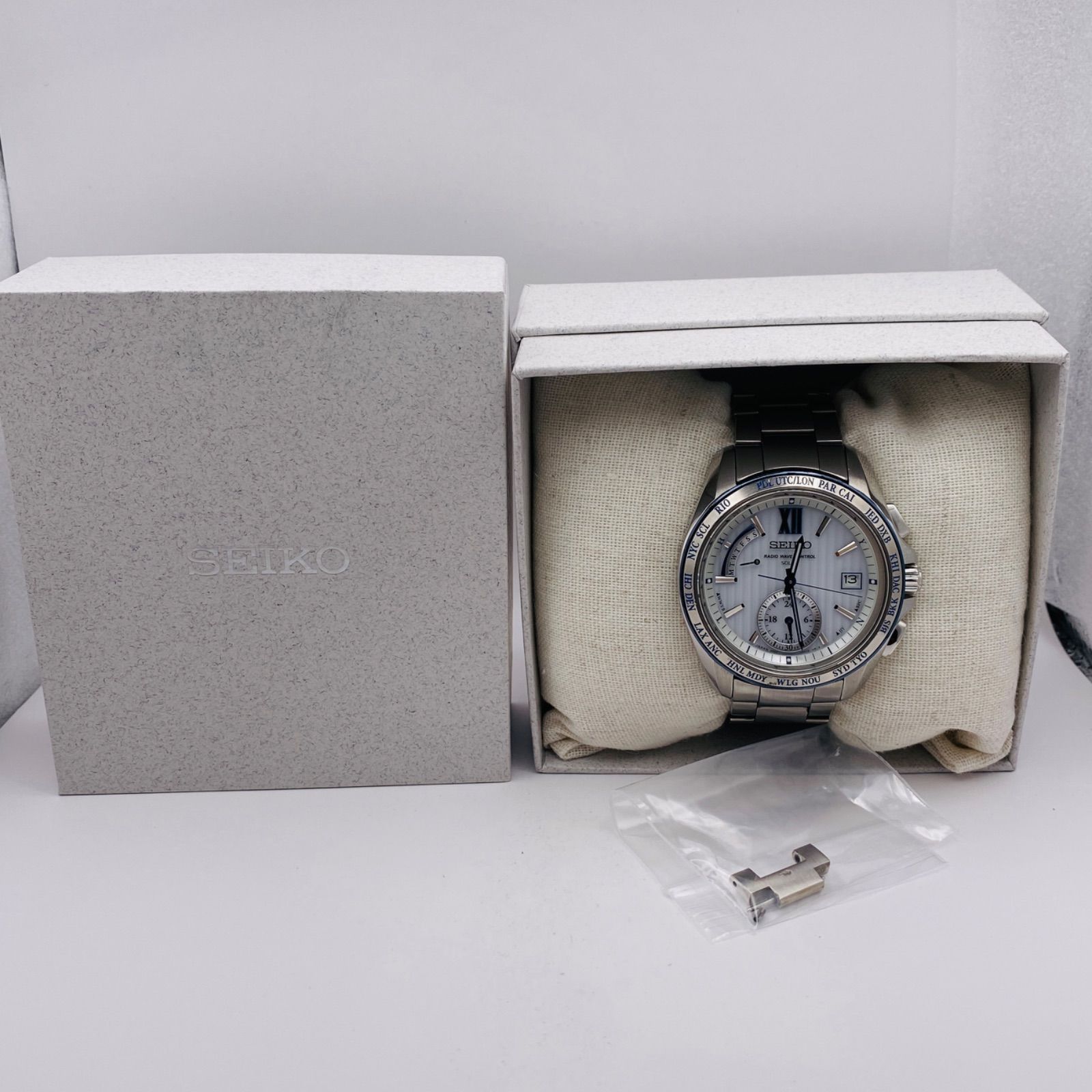 T212）希少 良品 稼動品 SEIKO セイコー 電波ソーラー BRIGHTZ ブライツ ワールドタイム SAGA143 8B54-0AW0 人気  時計 メンズ ユニセックス - メルカリ