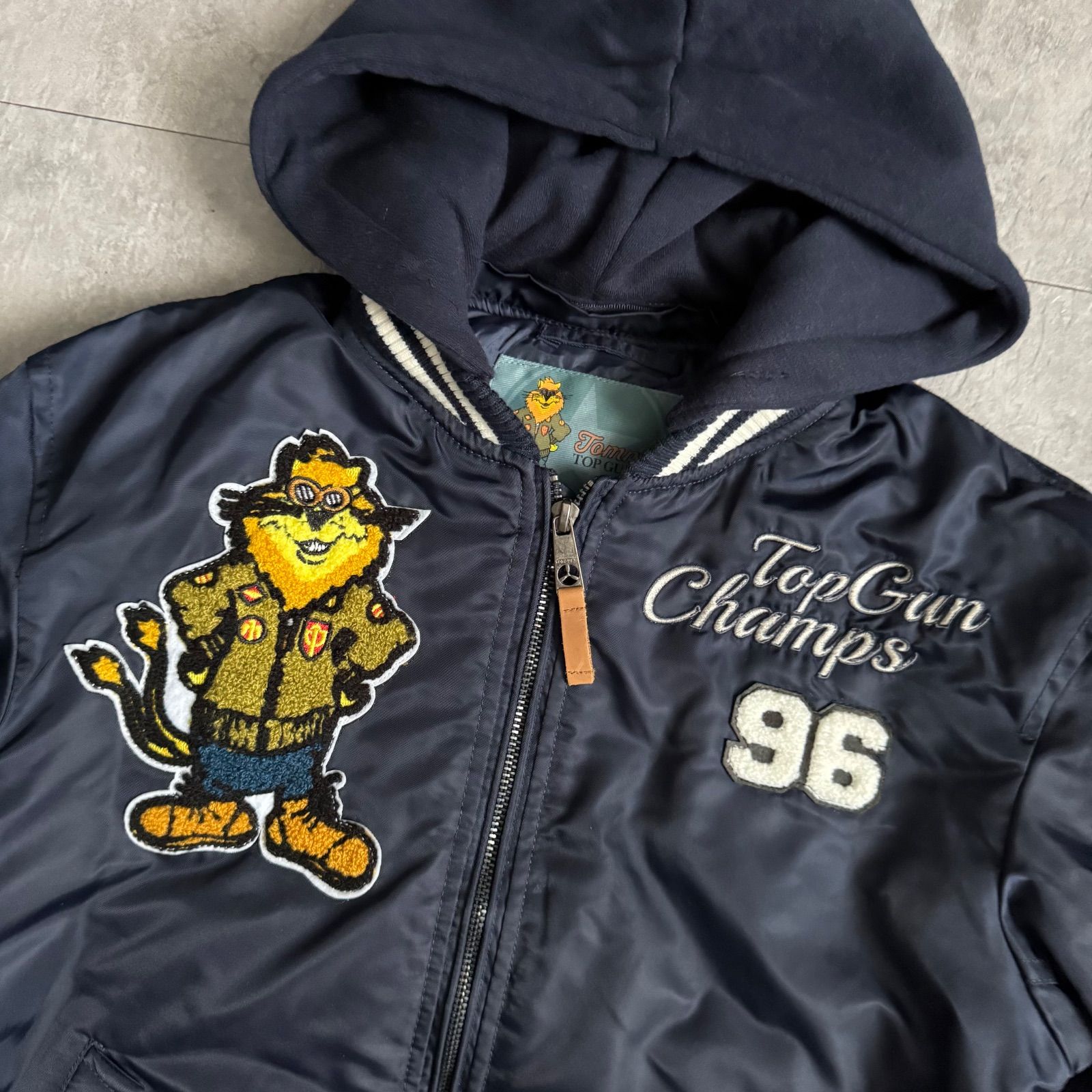 [レア] B'z DINOSAUR ブルゾンジャケット 当選限定⭐︎希少⭐︎ B'z DINOSAUR ブルゾン 新品！の通販 by ayu's shop｜ラクマ