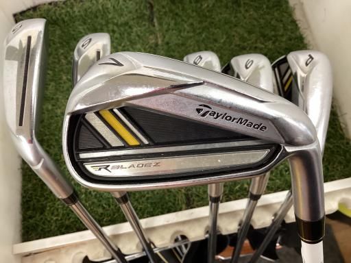 最高級】10代目ゼクシオプライム メンズアイアンセット 6本 カーボン R