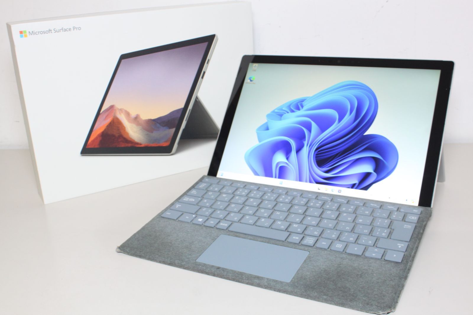 SurfacePro5第7世代8GB/256GBキーボード/Office2024 SurfacePro5第7
