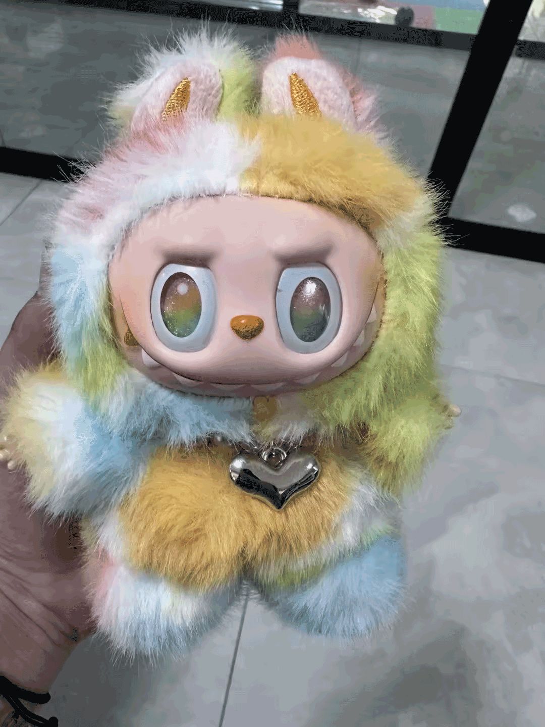 POP MART ラブブ Newバージョン レインボーラブブ labubu キーホルダー エデション ブラインド ボックス フィギュア