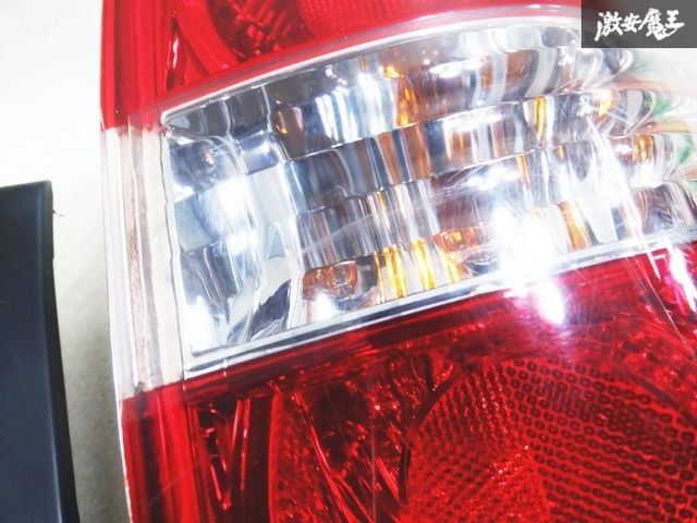 トヨタ純正 JZS171W JZS173 17系 クラウン エステート テールライト