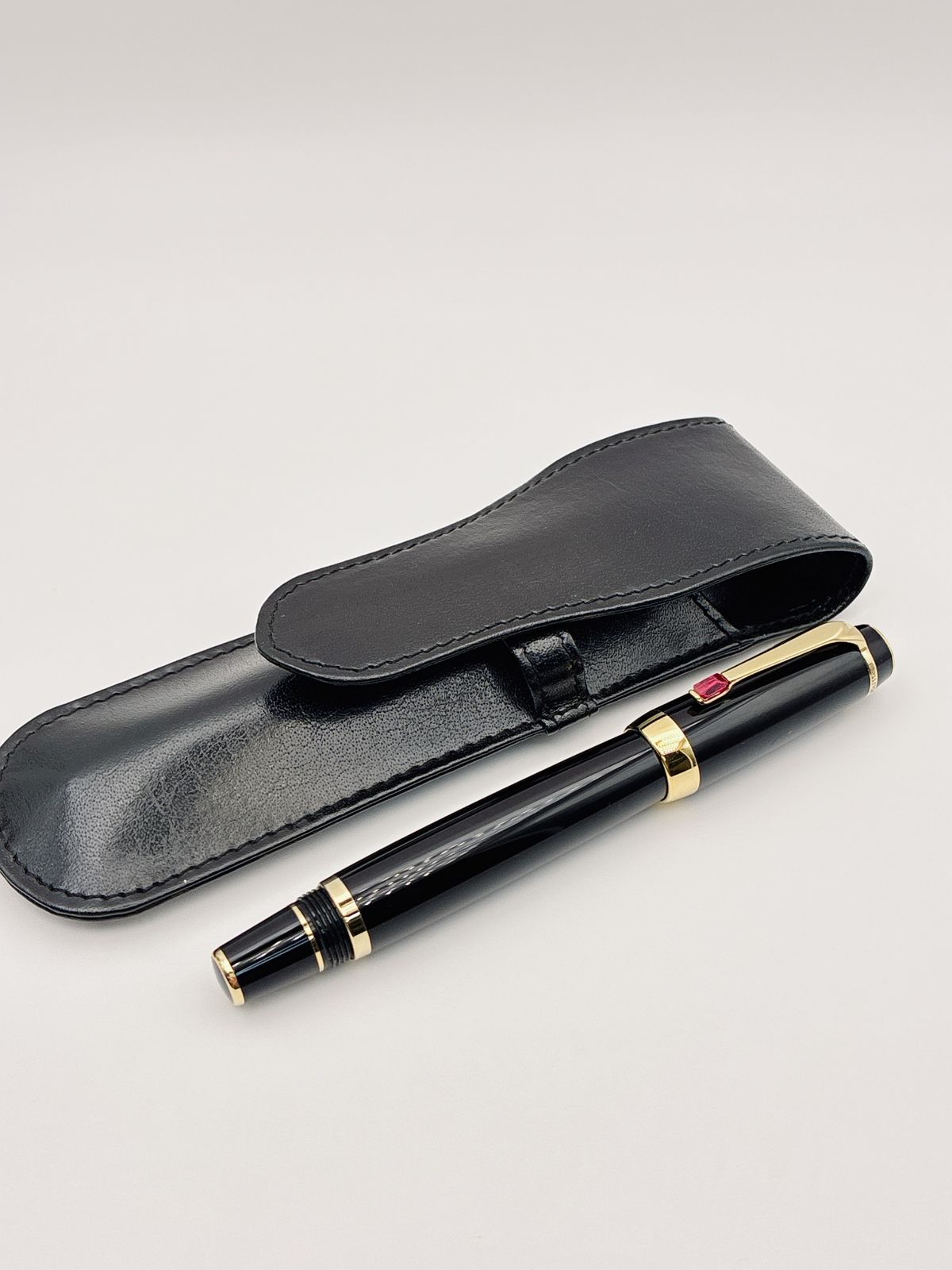 MONTBLANC|モンブラン BOHEME|ボエム ROUGE|ルージュ ボールペン ブラック|ゴールド AT126