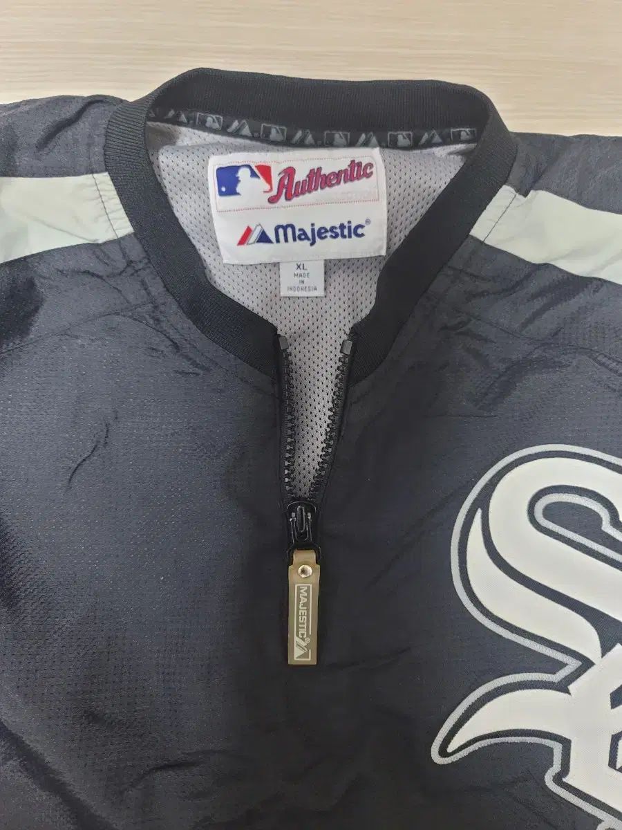 XL マジェスティック シカゴ ホワイトソックス ウォームアップ ジャケット