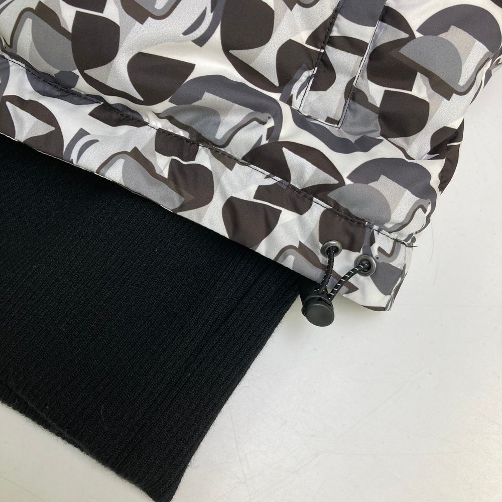 ダウンジャケット