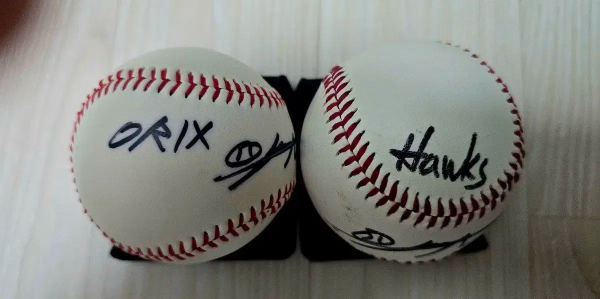 李大浩　イデホ　直筆サイン　ボール 元オリックス李大浩 直筆サインボール(カード+台座セット