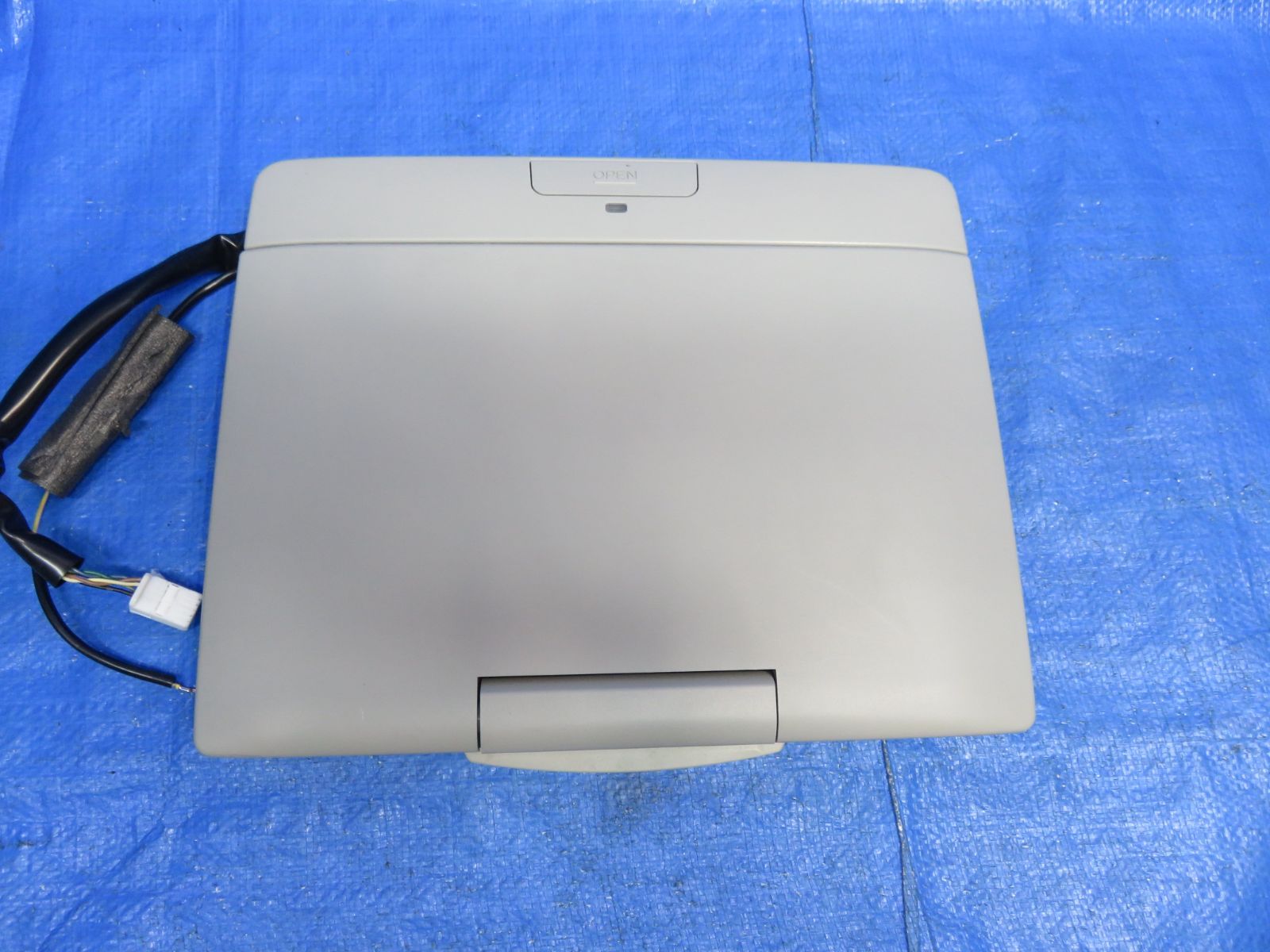 LA5059* 保証付トヨタ 純正 11インチ フリップダウンモニター V11T