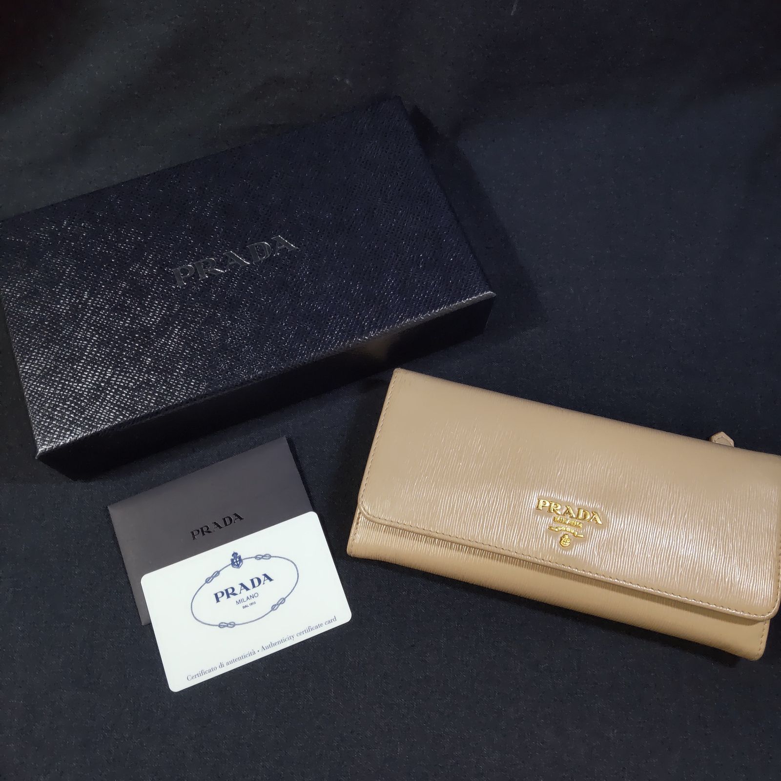 PRADA プラダ サフィアーノ 長財布 1MH132 VITELLO MOVE CAMMEO 箱付き 