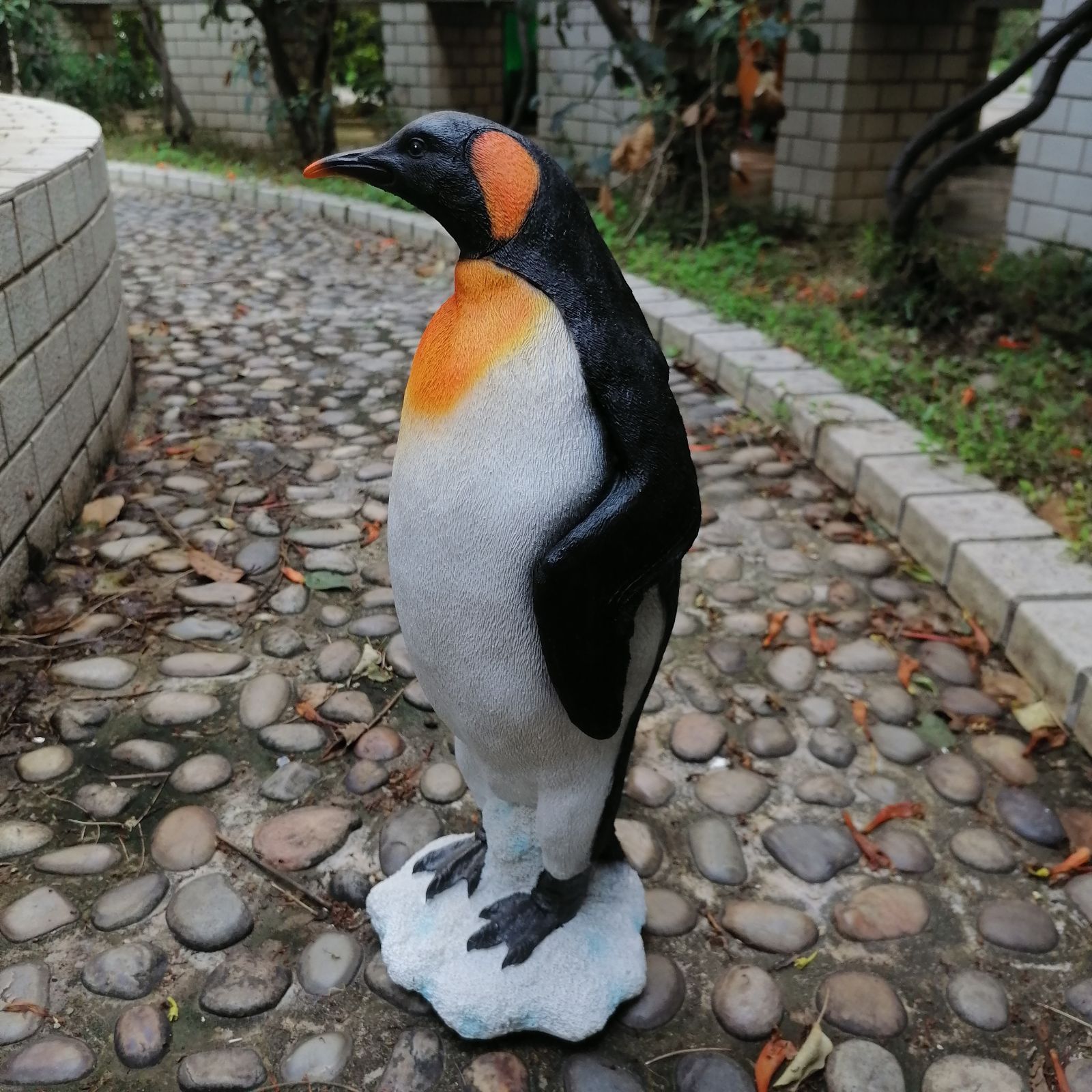 玄関置物 ペンギン 置物 インテリア Penguin リアル ペンギン 置物 WOOBIA ウービア 置物 ペンギン 高さ61 5cm 大きい 鳥 かわいい オブジェ 北欧 動物 特大 おしゃれ 玄関インテリア リアル 大型 ミドリスークラピアと雑草対策ー - 通販 - Yahoo ショッピング