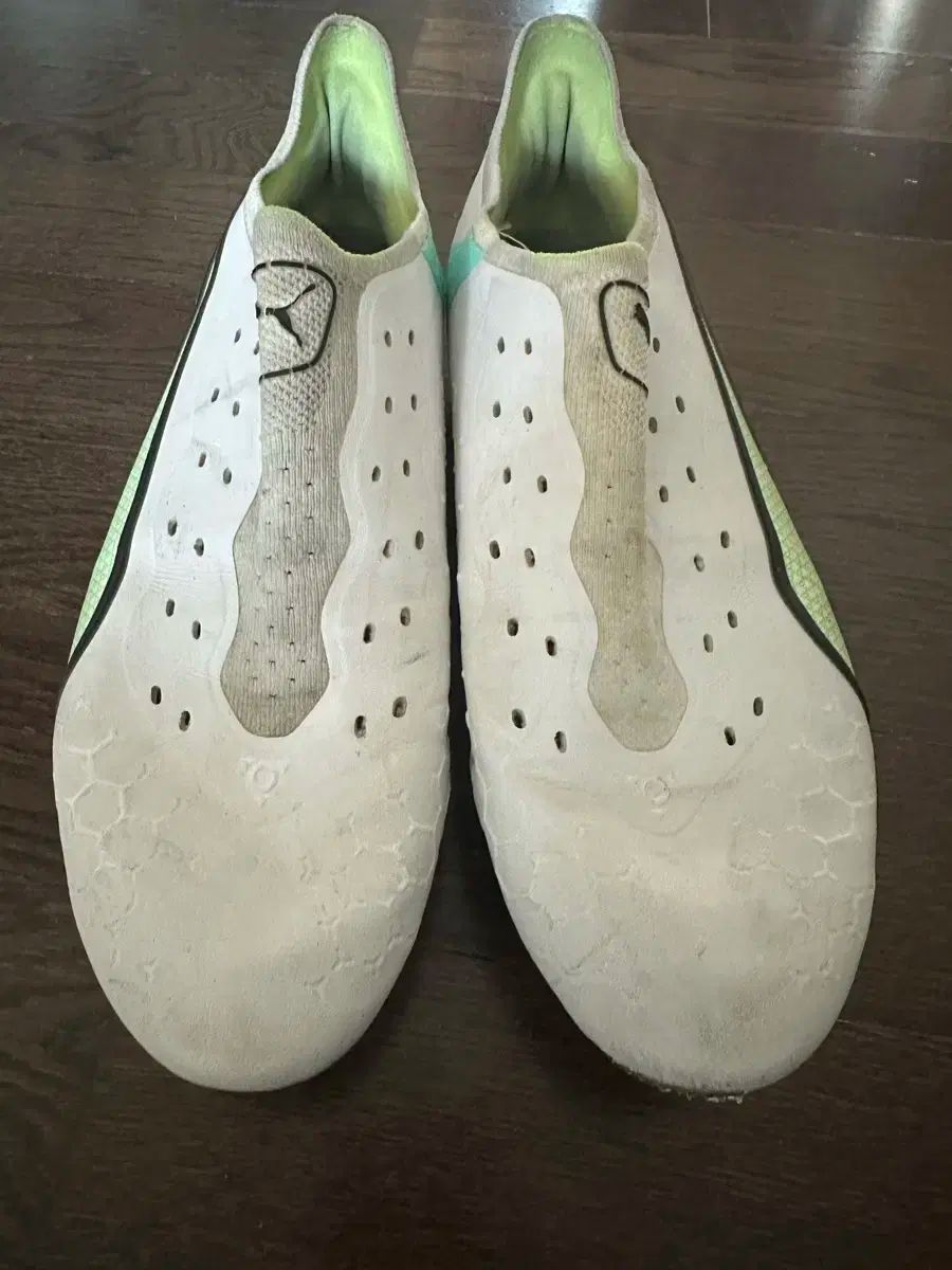 サッカーシューズ